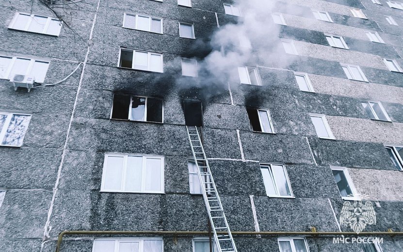 Пенсионер пострадал во время пожара на ул. Баранова в Ижевске