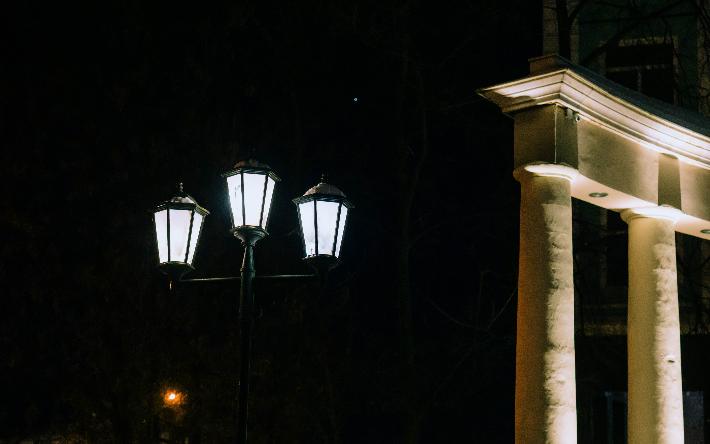 Романтика в свете: какие фонари можно встретить на улицах Ижевска