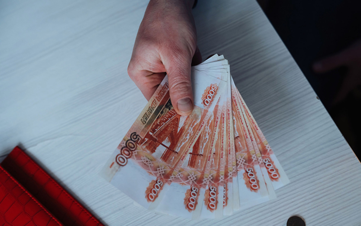 Новые штрафы за курение и распитие алкоголя могут принести бюджету до 4,4 млрд рублей