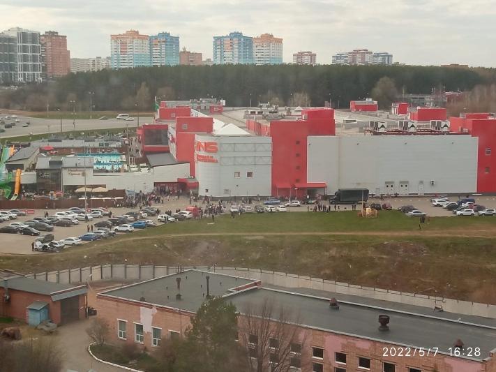 Посетителей торгового центра эвакуировали в Ижевске