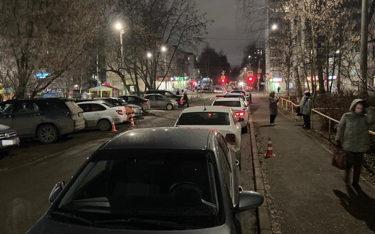 Пенсионерка на «Гранте» сбила школьницу на тротуаре в Ижевске