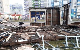 Фотофакт: остановку снесли на ул. Первомайской в Ижевске