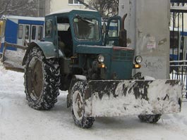 В Ижевске убирают снег