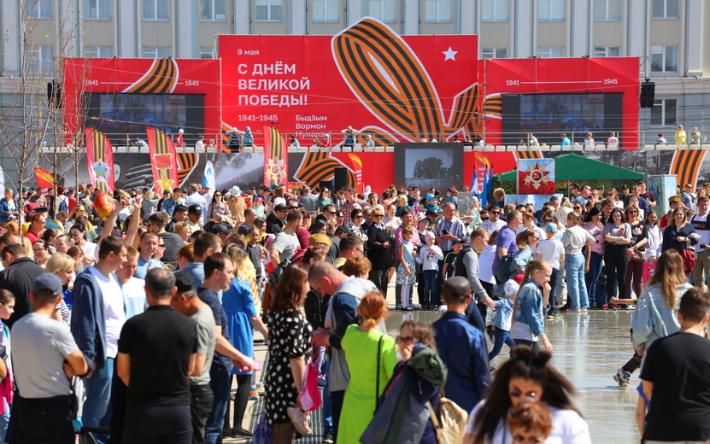 Госдума рассмотрит проект о длинных майских выходных