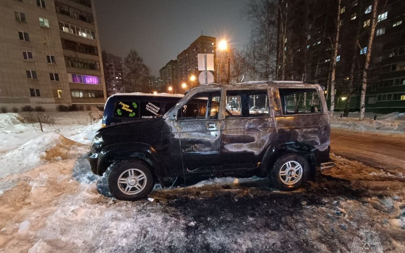 Автомобиль «УАЗ» сгорел на улице Барамзиной в Ижевске