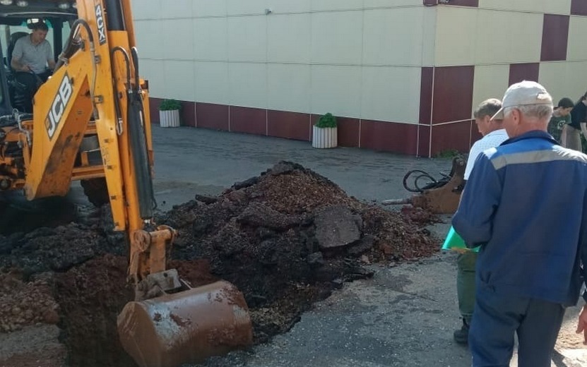 Четыре повреждения водопровода устранили за выходные в Воткинске