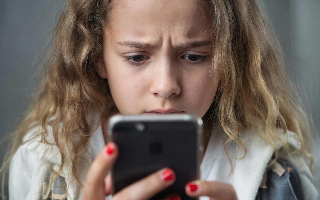 Жителя Сарапула осудили за отправку интимных фото девочке-подростку