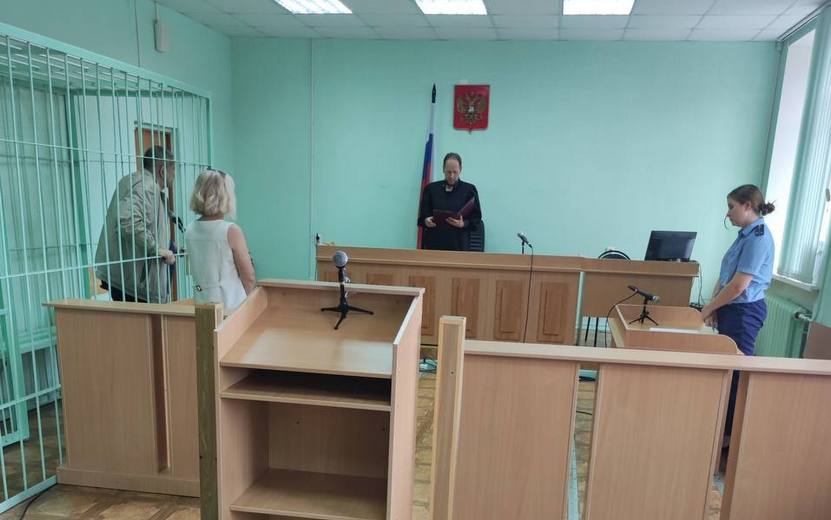 Убившего сожительницу 38 ударами ножом пенсионера осудили в Удмуртии