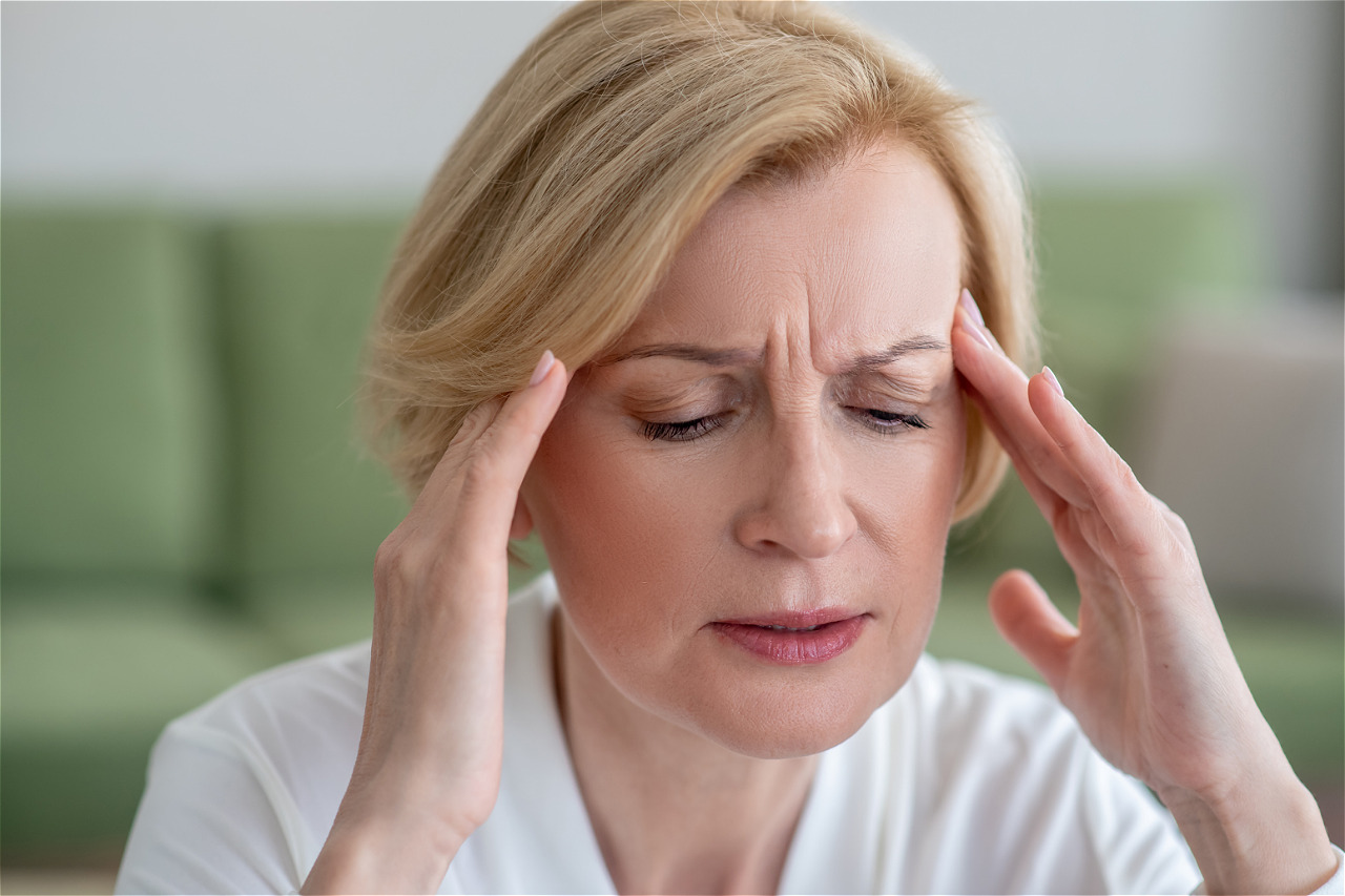 Прыщи, усталость и выпадение волос: 7 признаков дефицита цинка у женщин