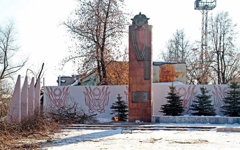Памятник воинам-металлургам