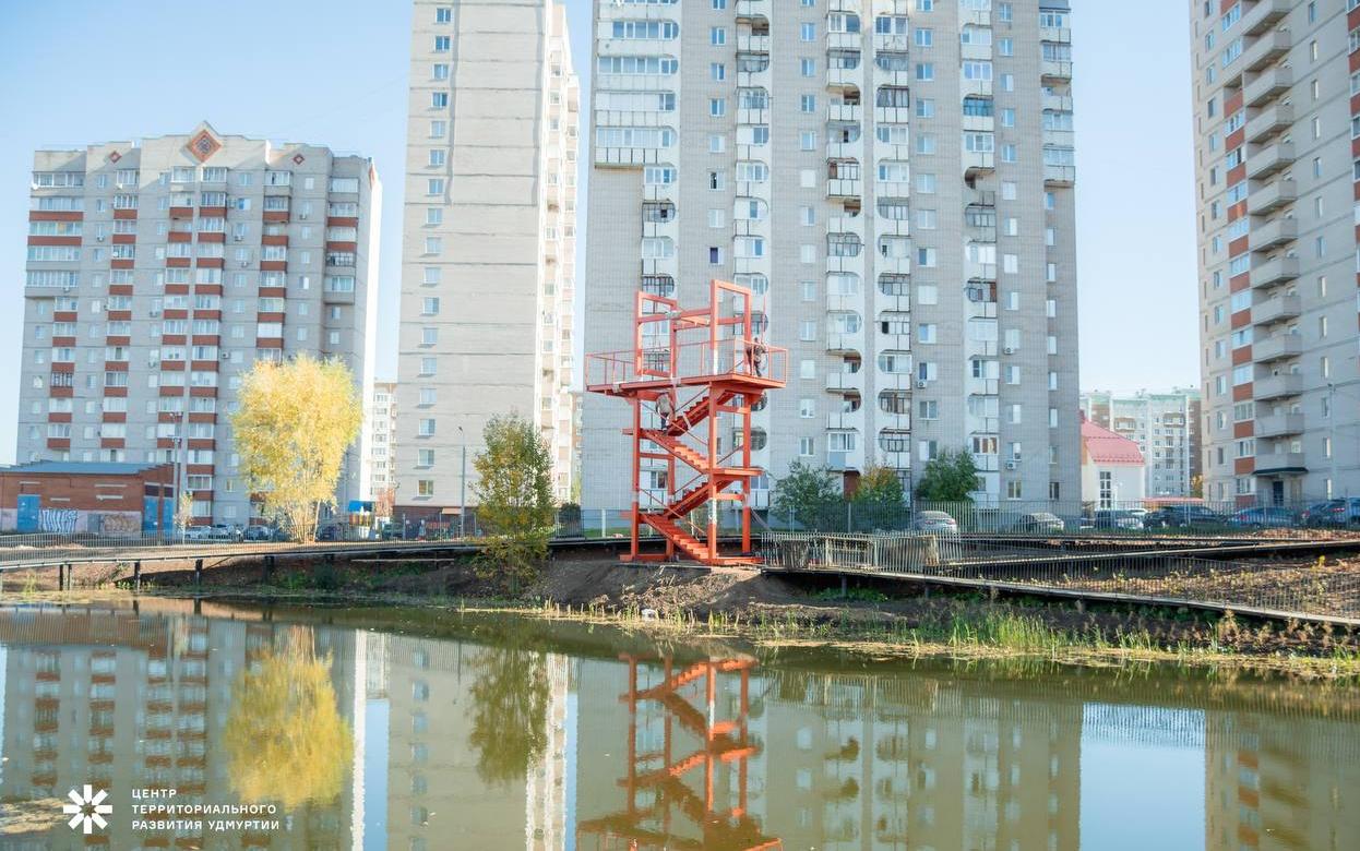 Фотофакт: смотровая вышка появилась в «Ива-парке» в Ижевске
