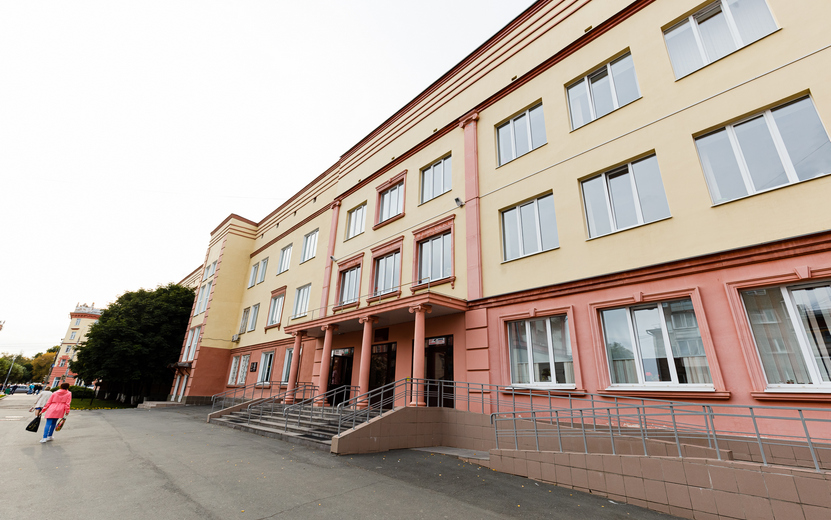 Директоров школ Ижевска наказали за незаконное отчисление 9-классников
