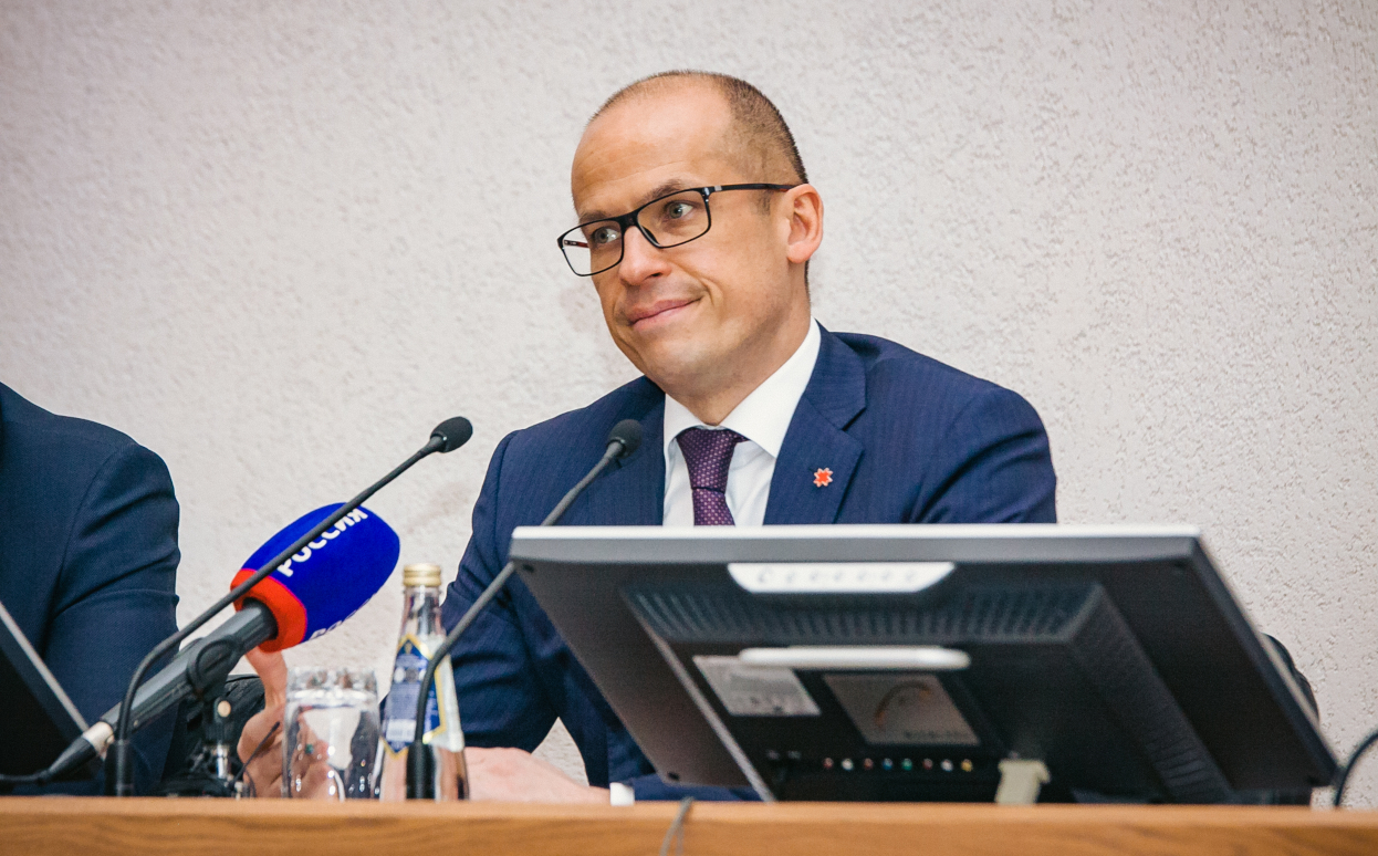 Александр Бречалов поднялся на 19 позиций в медиарейтинге губернаторов