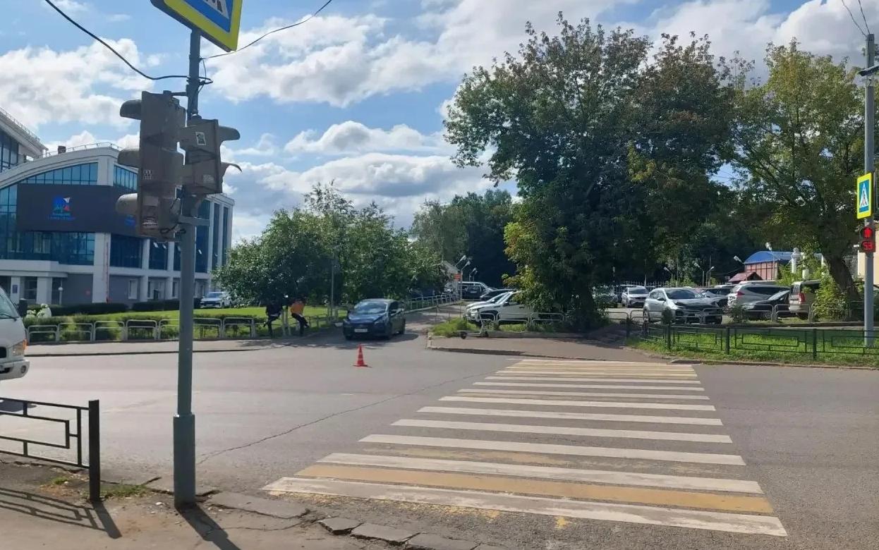 Водитель «Фольксвагена» сбил 12-летнего велосипедиста у парка в Ижевске