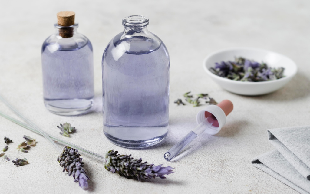 high-view-natural-lavender-oils (1).jpg