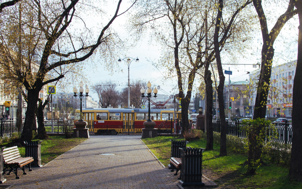 oleg-lukin-l9Y7L6d5ZXs-unsplash (1).jpg