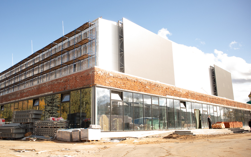 Фотофакт: как сейчас выглядит Ледовый дворец «Ижсталь» изнутри