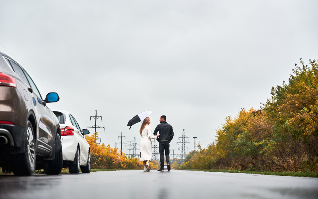couple-love-road-out-city-grey-sky-near-cars (1) (1).jpg