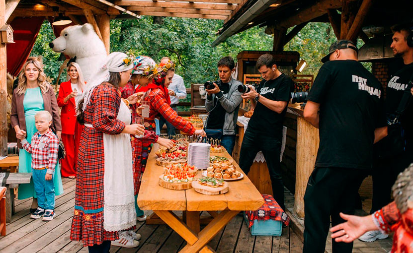 Съемочная группа на свадьбе у Юлии в Ижевске. Фото предоставлено героиней