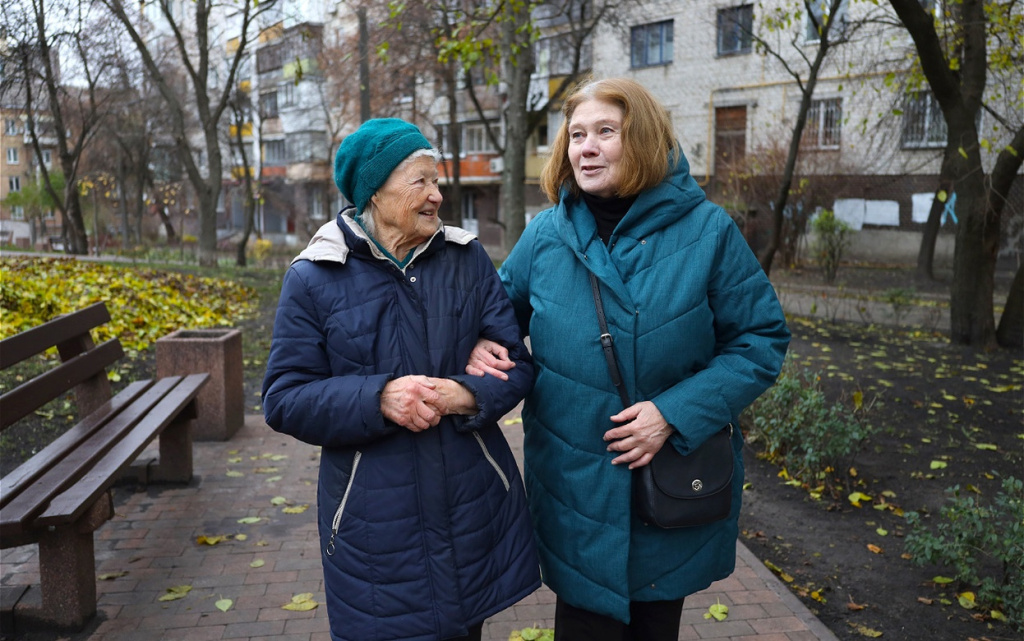 two-elderly-ladiesare-walking-in-the-park-on-an-au-2026-01-11-10-59-35-utc (1).jpg