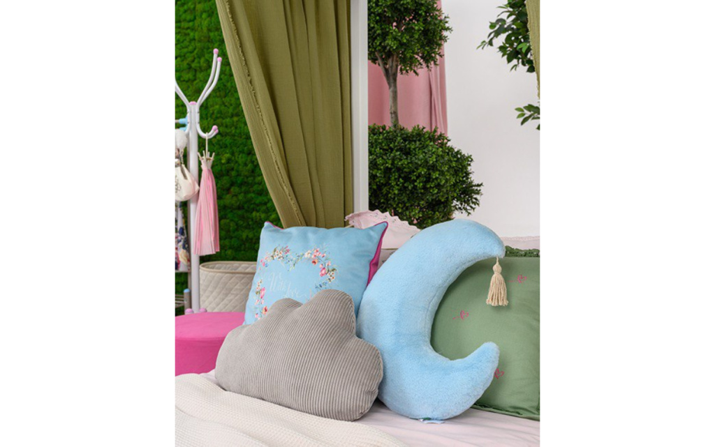 photo_5314485377391332329_x (1).jpg