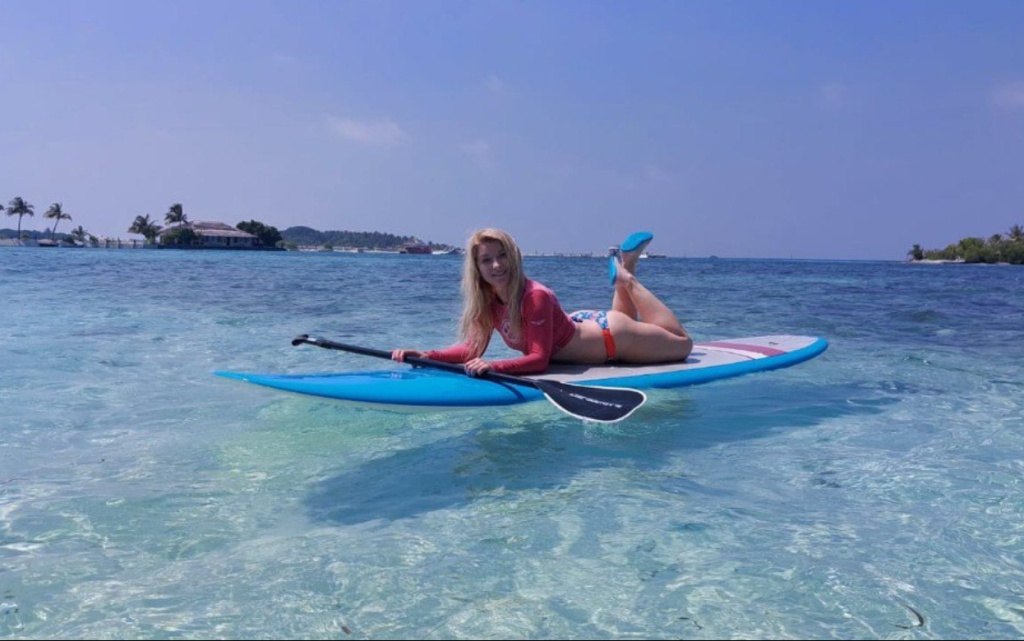 photo_5260344166414226694_y (1) (1).jpg