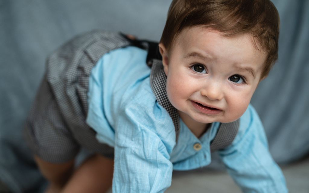 the-cute-baby-boy-crawls-on-the-floor-2026-03-17-08-20-57-utc (1).jpg