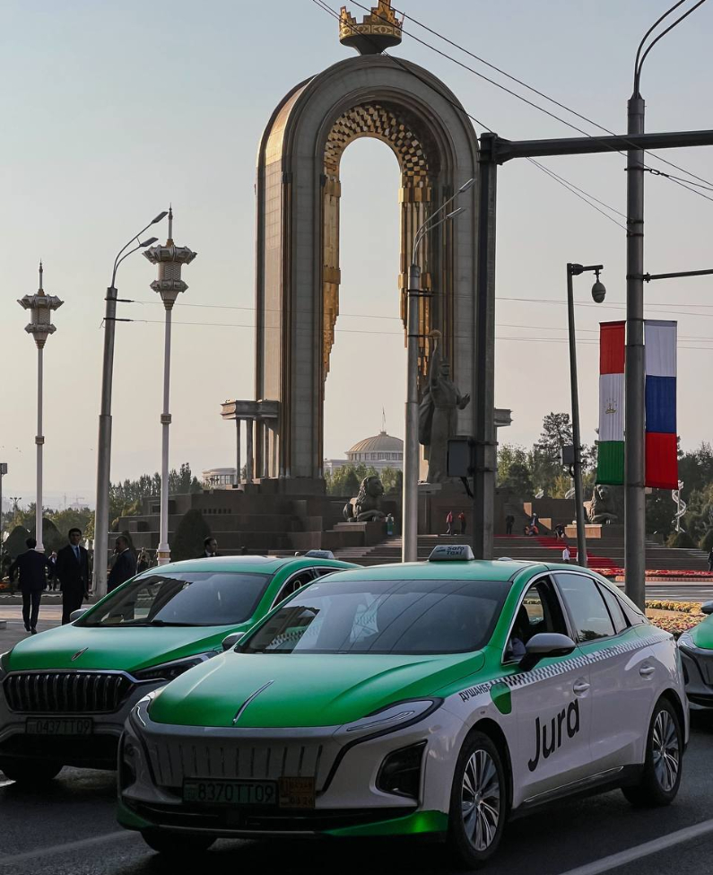 photo_5420608397159562550_y (1).jpg