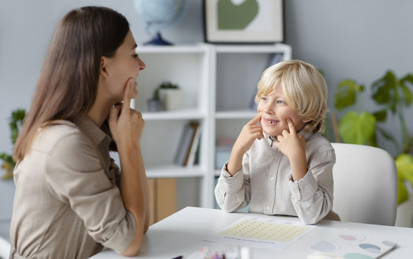 woman-doing-speech-therapy-.jpg