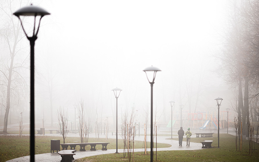туман-погода-ребяиновый-сквер-осень-парк-фонари-2019-А-Закиров.jpg