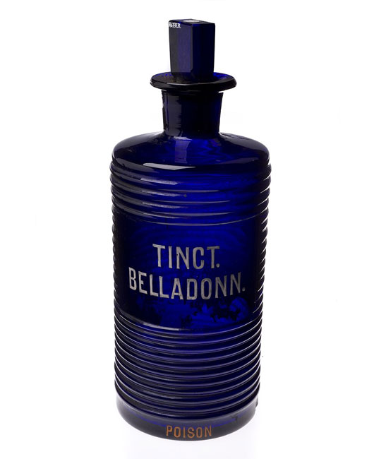 800px-Glass_bottle_used_for.jpg