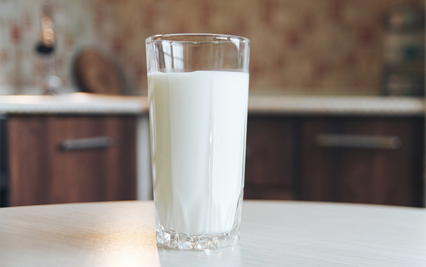 glass-of-milk-pouring-milk-in-a-transparent-glass-2023-11-27-05-26-57-utc.jpg