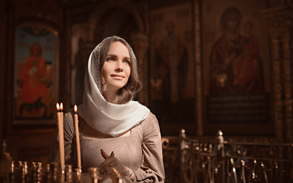 young-beautiful-woman-in-the-orthodox-church-lit-c-2026-01-08-08-12-00-utc (1).jpg
