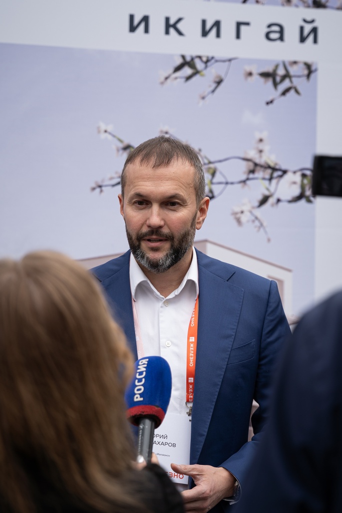 Юрий Захаров Юрий Захаров
