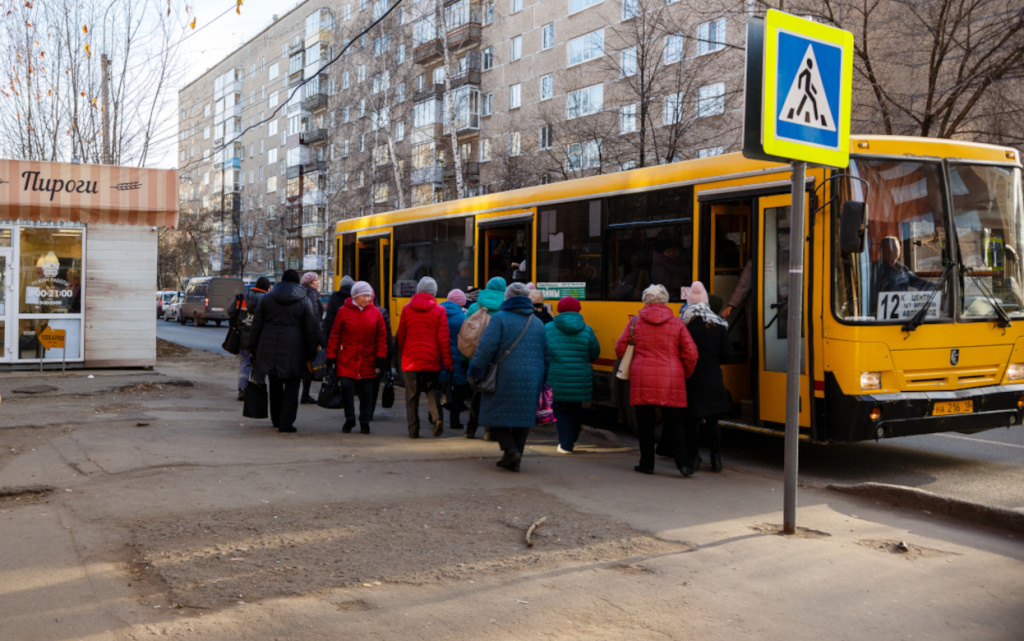 Автобус Ахмадишина.jpg