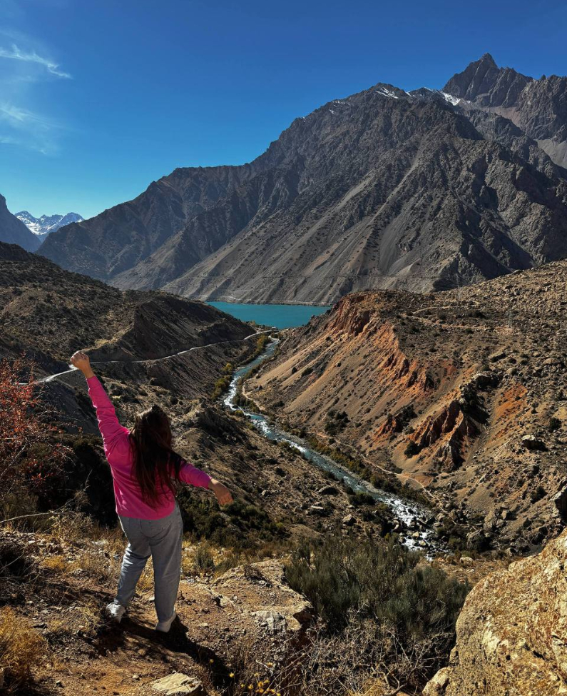 photo_5210716227330837748_y (1).jpg