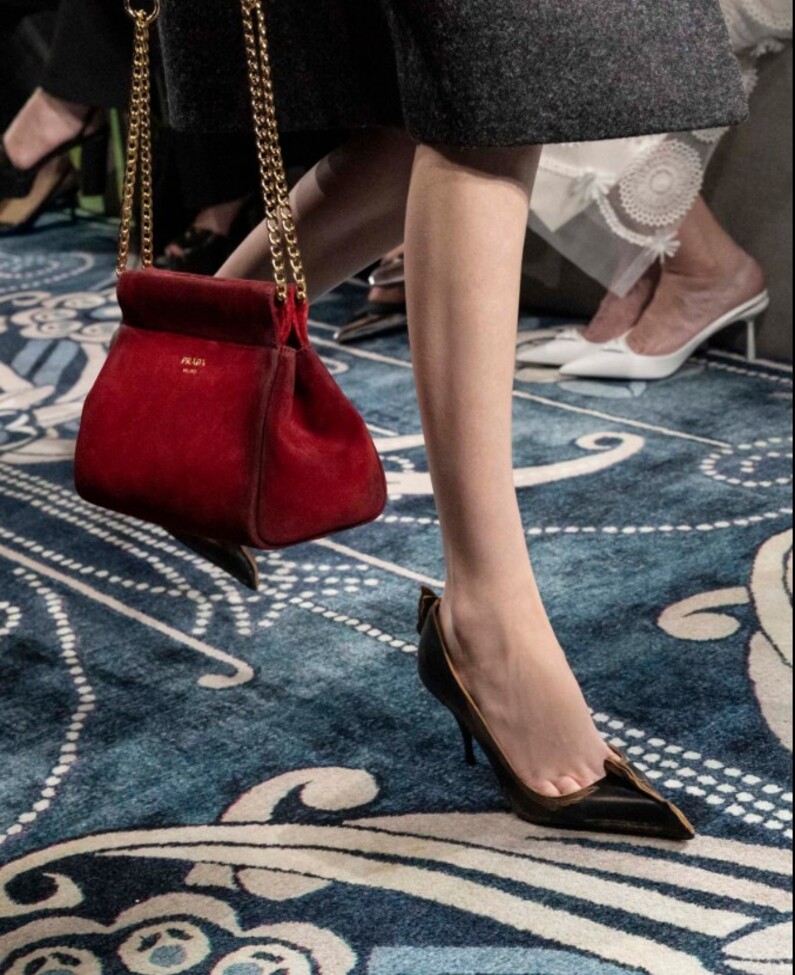 prada 2025-11-1 15-38-15.jpg