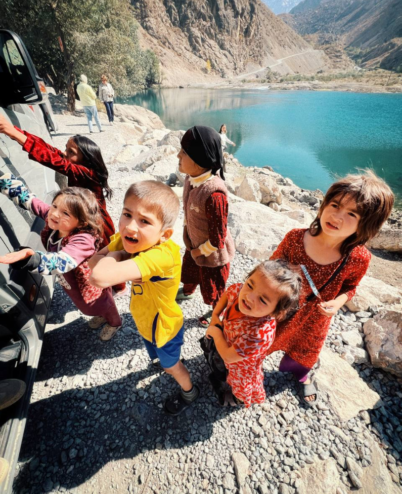 photo_5456169274671495877_y (1).jpg