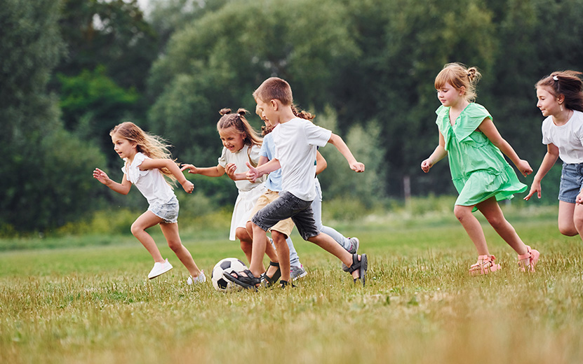 sport-soccer-game-kids-are-having-fun-on-the-fiel-2023-11-27-05-19-48-utc.jpg