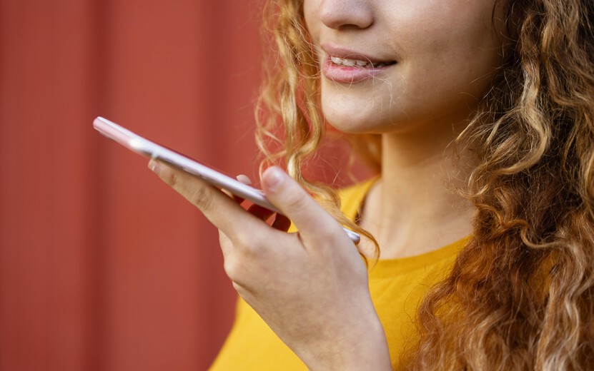 result_close-up-girl-holding-smartphone.jpg