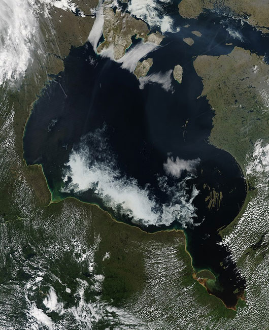 800px-Hudson_Bay_2008-07-21.jpg