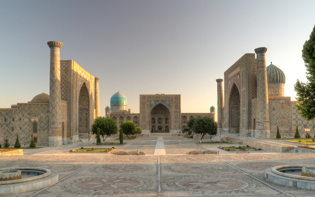 Registan_square_Samarkand (1).jpg