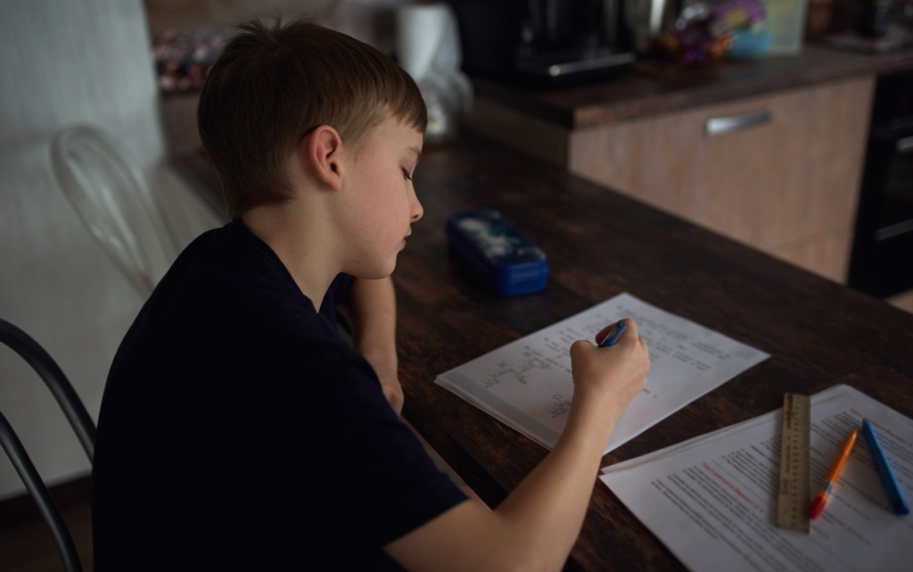 the-concept-of-working-from-home-and-home-family-e-2026-03-15-23-59-33-utc (1).jpg