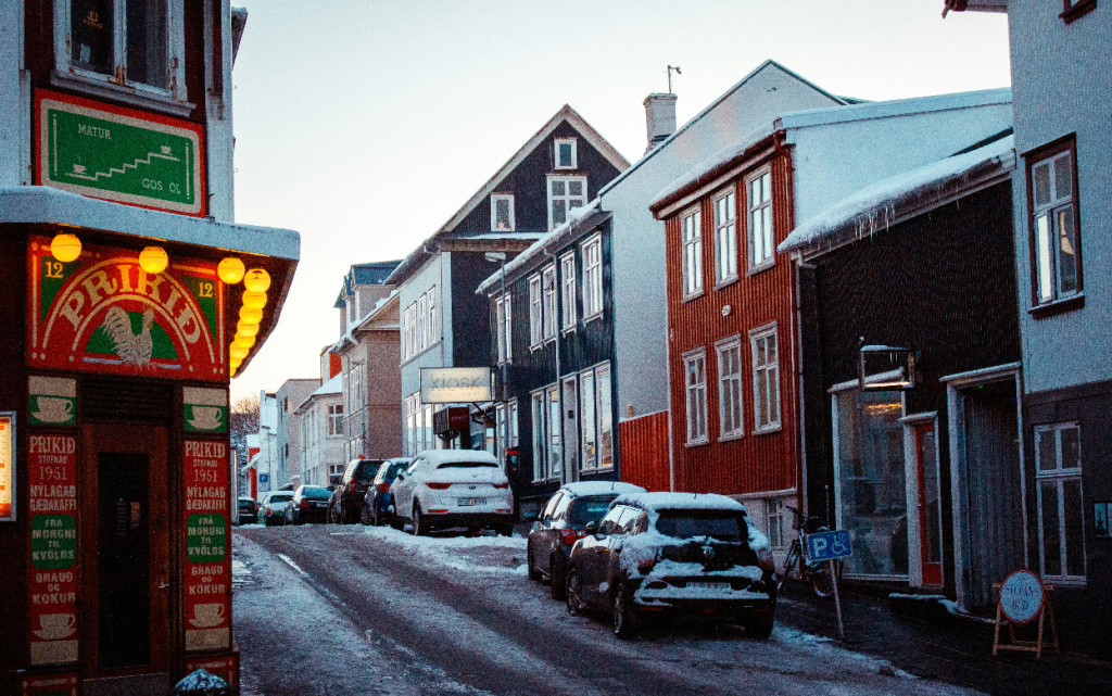 nicolas-j-leclercq-M8wG7IFy49U-unsplash (1).jpg