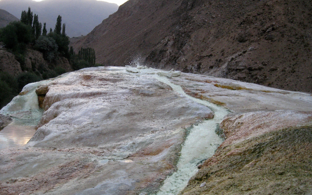 Гарм-Чашма_источник (1).jpg