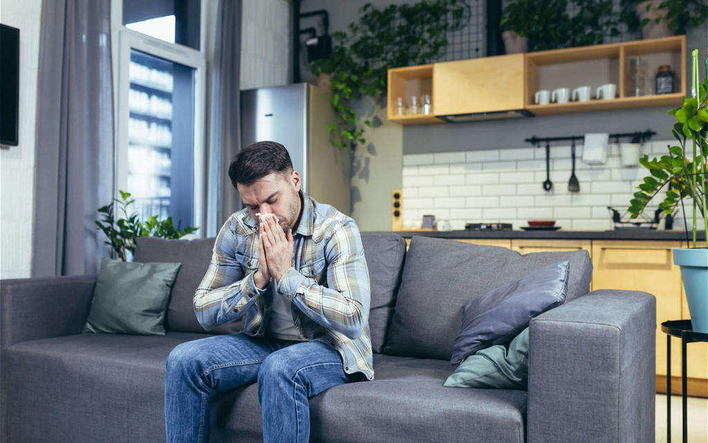 man-with-tissue-suffering-from-seasonal-allergies-2026-03-24-23-29-43-utc (1).jpg