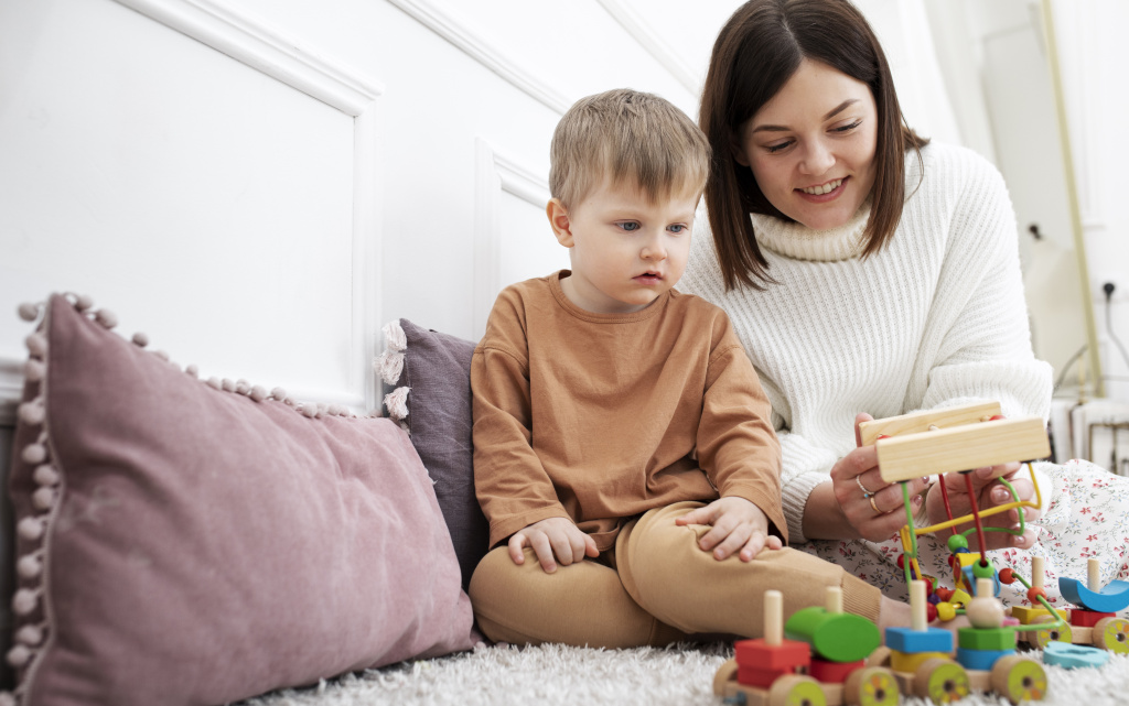 full-shot-mother-kid-playing-games (1).jpg