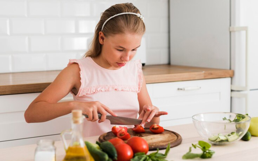 front-view-beautiful-girl-cooking_23-2148651227.jpg