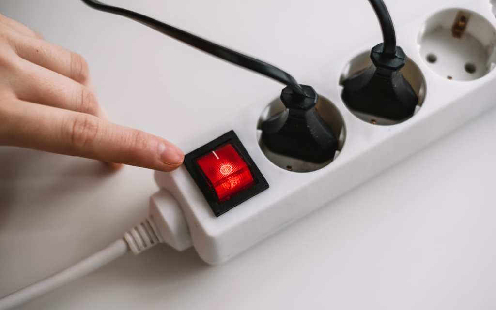 fingertip-presses-red-power.jpg