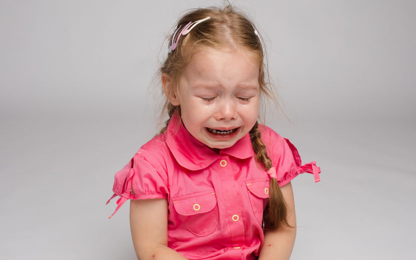 little-girl-pink-shirt-look.jpg